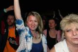 5G6H2770: Foto: Horký večer a skupina Keks vytáhly na parket v Nových Dvorech stovky tanečníků