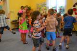 DSC_0447: Děti z MŠ Benešova 7 si v pondělí zazpívaly a rozloučily se s předškoláky