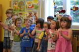 DSC_0486: Děti z MŠ Benešova 7 si v pondělí zazpívaly a rozloučily se s předškoláky