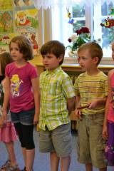 DSC_0527: Děti z MŠ Benešova 7 si v pondělí zazpívaly a rozloučily se s předškoláky