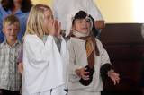 5G6H1262: Děti ze ZŠ a MŠ Křesetice vystoupily s pásmem scének, písniček i říkanek "Dokud se zpívá..."