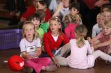 5G6H1397: Děti ze ZŠ a MŠ Křesetice vystoupily s pásmem scének, písniček i říkanek "Dokud se zpívá..."