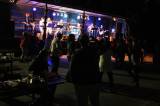 5G6H8705: Foto: Na suchdolské pouťové zábavě zahrála domácí kapela SOS banda