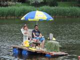 DSCN3957: Foto: První čáslavská neckyáda přilákala na Podměstský rybník plavidla i diváky