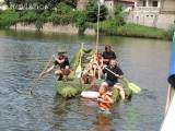 DSCN3960: Foto: První čáslavská neckyáda přilákala na Podměstský rybník plavidla i diváky