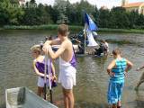 P1290801: Foto: První čáslavská neckyáda přilákala na Podměstský rybník plavidla i diváky