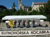 P1090080: Foto: Třicáté jubileum hudebního festivalu Kocábka oslavili dortem