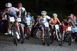5G6H3638: Foto: Seriál cyklistických závodů KH Tour pokračoval ve středu cyklokrosem