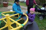 IMG_9644: Foto: Děti ve Vodrantech si mají kde hrát, v pondělí jim otevřeli nové hřiště