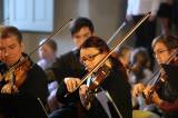 5G6H1057: Foto: Kutnohorský komorní orchestr koncertoval v refektáři GASK