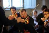 5G6H1059: Foto: Kutnohorský komorní orchestr koncertoval v refektáři GASK