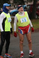 5G6H9066: Foto: V devětadvacátém Silvestrovském běhu ve Svatém Mikuláši zvítězil Dominik Kubec