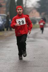 5G6H9185: Foto: V devětadvacátém Silvestrovském běhu ve Svatém Mikuláši zvítězil Dominik Kubec