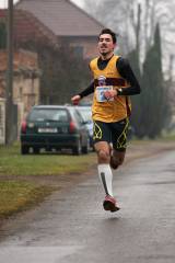 5g6h9276: Foto: V devětadvacátém Silvestrovském běhu ve Svatém Mikuláši zvítězil Dominik Kubec
