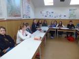 gym104: třída osmiletého gymnázia v jazykové učebně - Čáslavské gymnázium upozorňuje na blížící se termín podání přihlášek