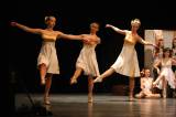 5G6H0898: Foto: Žáci twirlingového týmu Avanti v pátek dvakrát tančili „Zakázanou lásku“