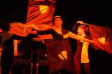 5G6H0910: Foto: Žáci twirlingového týmu Avanti v pátek dvakrát tančili „Zakázanou lásku“
