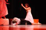 5G6H1044: Foto: Žáci twirlingového týmu Avanti v pátek dvakrát tančili „Zakázanou lásku“