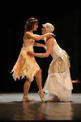 5G6H1116: Foto: Žáci twirlingového týmu Avanti v pátek dvakrát tančili „Zakázanou lásku“