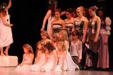 5G6H1215: Foto: Žáci twirlingového týmu Avanti v pátek dvakrát tančili „Zakázanou lásku“