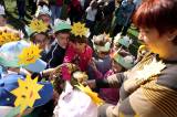 5G6H8228: Foto, video: Na zahradě Mateřské školky Pohádka ve čtvrtek přivítali jaro