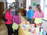 P1050413: Velikonoční jarmark na ZŠ Vrdy přinesl pro nadaci „Pomozte dětem“ přes 20 tisíc korun
