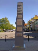 Fotografie0377: Památník připomíná 750 let od založení královského města Čáslavi