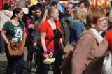 5G6H7396: Foto: Davy lidí proudily po atrakcích Sedlecké pouti i na Velikonoční neděli