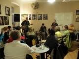 DSCF4787: V kutnohorské kavárně Blues café zaznělo blues v podání St. Johnny tria