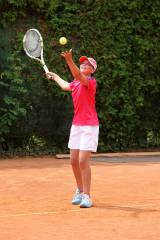 5G6H5497: Foto: V tenisovém turnaji starších žáků zvítězili Filip Kratochvíl a Lucie Králová