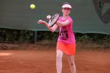 5G6H5566: Foto: V tenisovém turnaji starších žáků zvítězili Filip Kratochvíl a Lucie Králová
