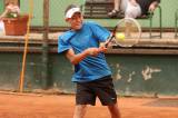 5G6H5670: Foto: V tenisovém turnaji starších žáků zvítězili Filip Kratochvíl a Lucie Králová