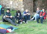 P1330377: Foto: Folkovou muziku si v sobotu vychutnali v prostorách hradu Lichnice