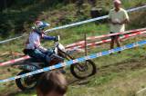 5G6H3653: Foto: Jezdci na enduro strojích bojují v okolí Uhlířských Janovicích o evropský titul