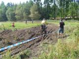 P1130502: Foto, video: O evropský titul motokrosaři bojovali i s překážkami plných bláta