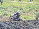 P1130593: Foto, video: O evropský titul motokrosaři bojovali i s překážkami plných bláta
