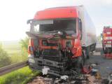 img_1812: Smrtelná nehoda na obchvatu Čáslavi: Dodávka se srazila s kamionem