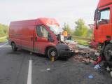 img_1813: Smrtelná nehoda na obchvatu Čáslavi: Dodávka se srazila s kamionem