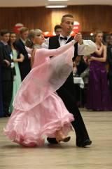 5G6H3957: Foto: Taneční kurzy v Lorci mají za sebou první prodloužené lekce
