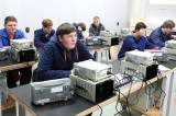 5G6H7710: Nové laboratoře elektrotechniky na učilišti řemesel otevřel i ministr školství Marcel Chládek