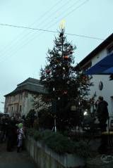 IMG_7939: Foto: Vánoční strom svítí i v Tupadlech u Čáslavi, na děti čekaly sladké dárečky!