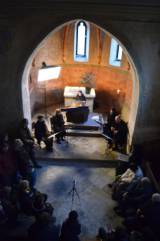 DSC_0042: Se souborem Cuthna Antiqua v kostelíku v Lochách zazpívala Isabella Shaw