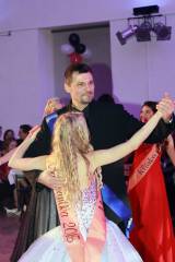 IMG_9412: Foto: Šňůru maturitních plesů zahájili kosmetičky a mechanici ze SOŠ a SOU Kutná Hora