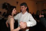 5G6H5000: Foto: Na plese v Lomci skotačili myslivci z Úmonína, podával se kančí guláš