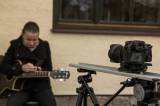 sergeii18: Foto, video: Sergeii studio natočilo klip se začínající zpěvačkou Míškou Tláskalovou