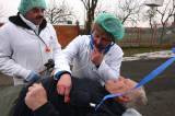 5G6H4379: Foto: V Bahně ordinovala pojízdná ambulance, co nezmohli doktoři, vyřídila jeptiška!