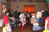 IMG_3493: Foto: Na karnevalu v Šebestěnicích se do víru tance vrhli děti i jejich rodiče
