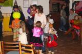 IMG_3512: Foto: Na karnevalu v Šebestěnicích se do víru tance vrhli děti i jejich rodiče