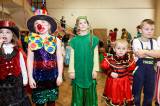 IMG_0247sm: Foto: Děti v kulturním domě ve Veltrubech v sobotu řádily na maškarním karnevalu