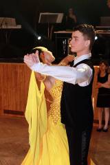 IMG_4842: Foto: V kutnohorském kulturním domě Lorec se sešli milovníci tance!